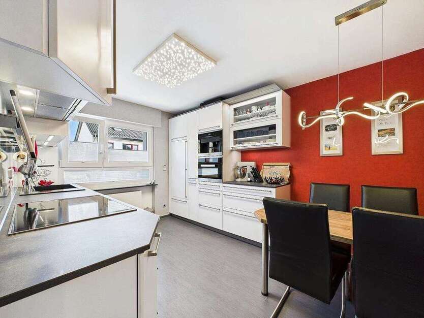 Haus zum Kaufen in Wiesbaden 798.000 € 168 m²