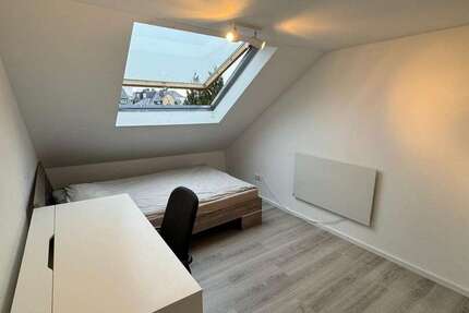 Wohnung zum Mieten in Frankfurt am Main 550 € 20 m² 3 zimmer