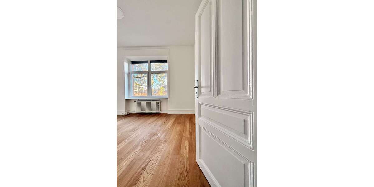 Etagenwohnung Frankfurt am Main Sachsenhausen - 4 Zimmer, 112 m&sup2;, 2.450&euro; | Angebot:25796234