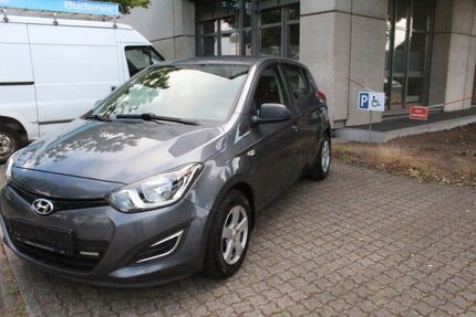 Hyundai i20 172.000 km 5.200 &euro; Rüsselsheim 65428