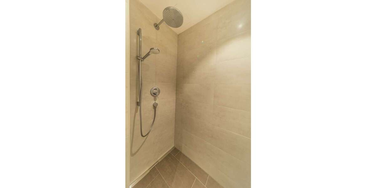 Etagenwohnung Frankfurt am Main Westend-Süd - 2 Zimmer, 42 m&sup2;, 1.750&euro; | Angebot:26410253