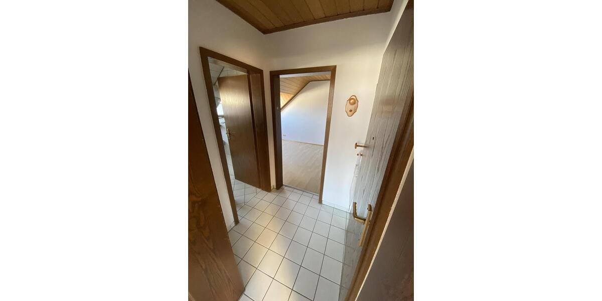Dachgeschoßwohnung Rödermark - 2 Zimmer, 43 m&sup2;, 580&euro; | Angebot:25611838