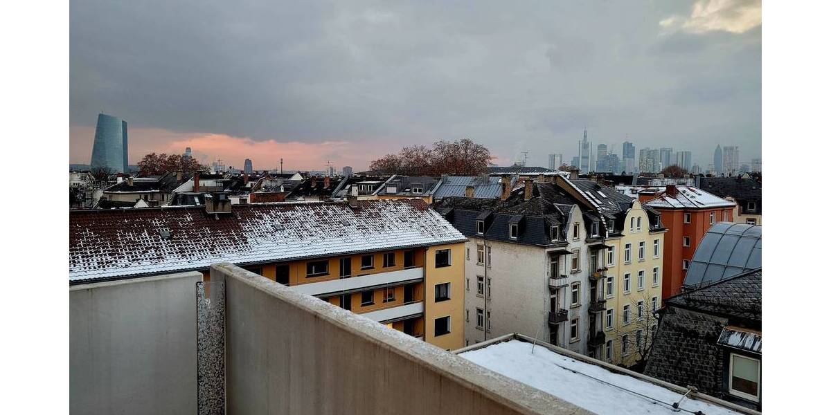 Skylineblick inklusive: 4-Zi Wohnung in Bestlage von Frankfurt Bornheim 4 zimmer