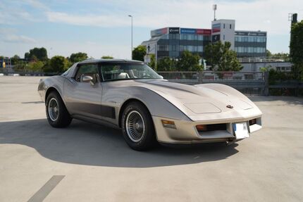 Corvette C3 16.000 km 35.000 &euro; Langen 63225