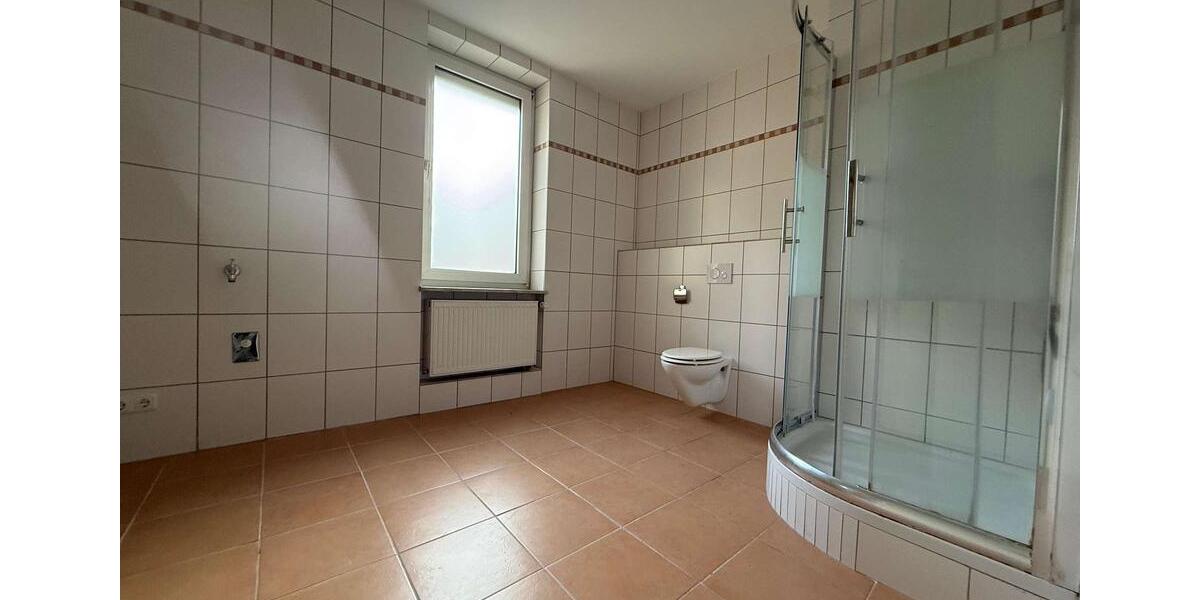 Etagenwohnung Offenbach am Main Bürgel - 4 Zimmer, 100 m&sup2;, 1.200&euro; | Angebot:24980378