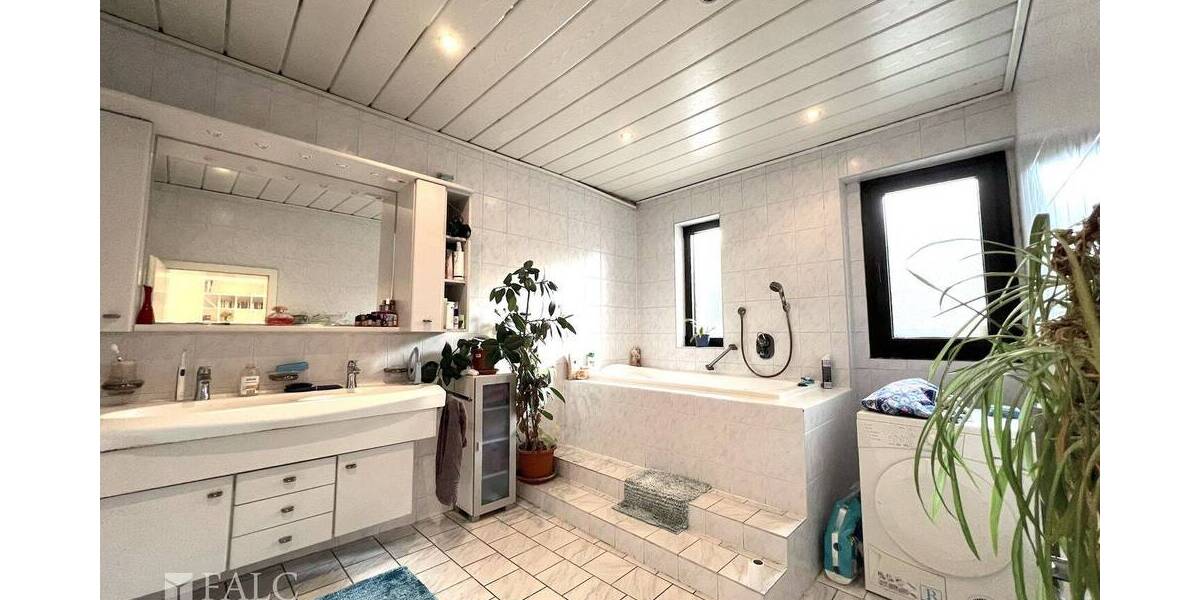 Mehrfamilienhaus, Wohnhaus Dreieich Dreieichenhain - 6 Zimmer, 178 m&sup2;, 1.900.000&euro; | Angebot:25668642
