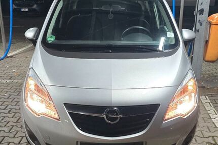 Opel Meriva 190.000 km 3.000 &euro; Frankfurt am Main 65929