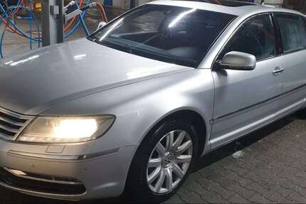 VW Phaeton 305.000 km 8.499 &euro; Frankfurt 60437