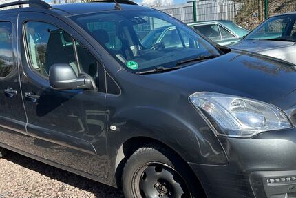 Peugeot Partner 269.000 km 6.800 &euro; Frankfurt am Main 60486