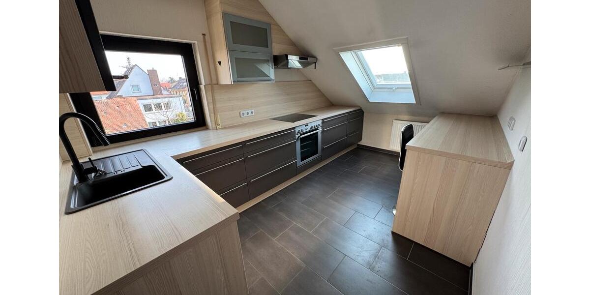 Klimatisierte 4-Zimmer-Dachgeschosswohnung 4 zimmer