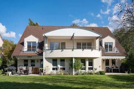 Haus zum Kaufen in Hanau 1.320.000 € 348 m² 10 zimmer