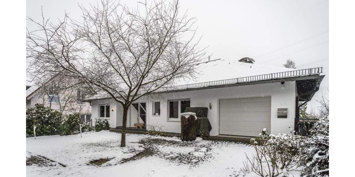 Familienglück mit Traumgarten und Pool! 5 zimmer