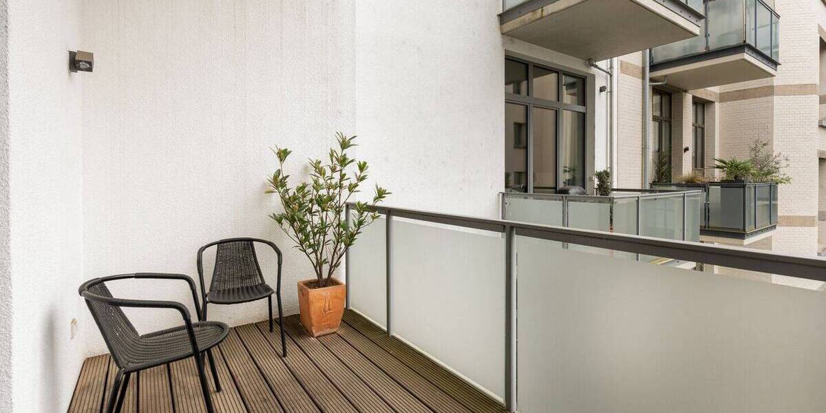Etagenwohnung Frankfurt am Main Ostend - 2 Zimmer, 127 m&sup2;, 1.150.000&euro; | Angebot:26683594