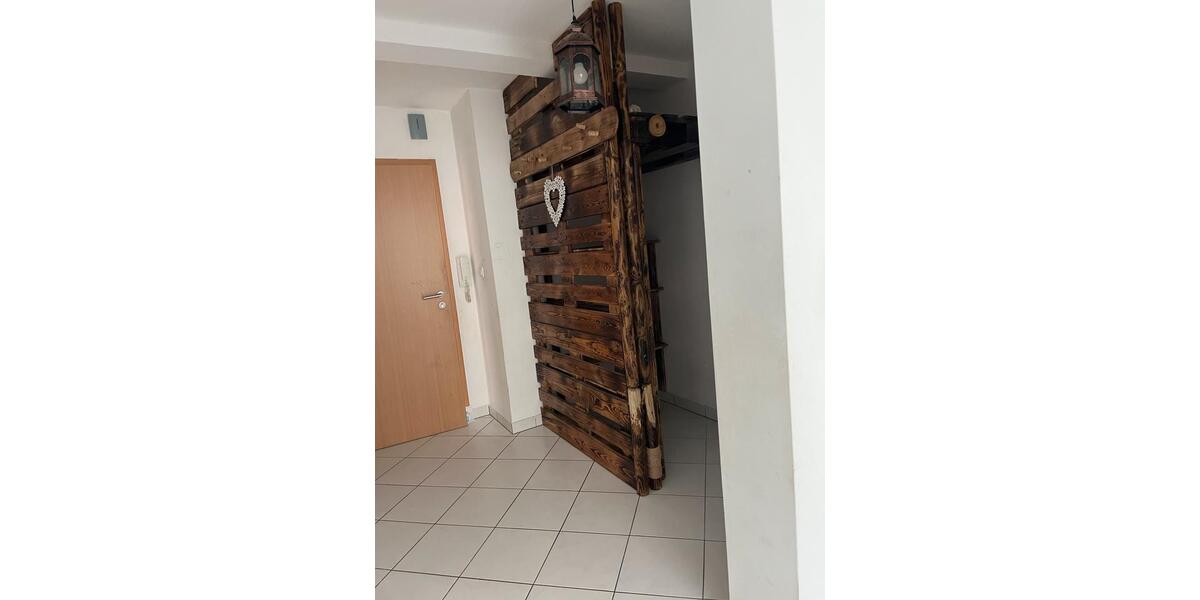 Etagenwohnung Babenhausen - 3 Zimmer, 83 m&sup2;, 1.500&euro; | Angebot:25539630