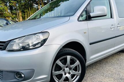 VW Caddy 208.000 km 9.990 &euro; Nauheim 64569