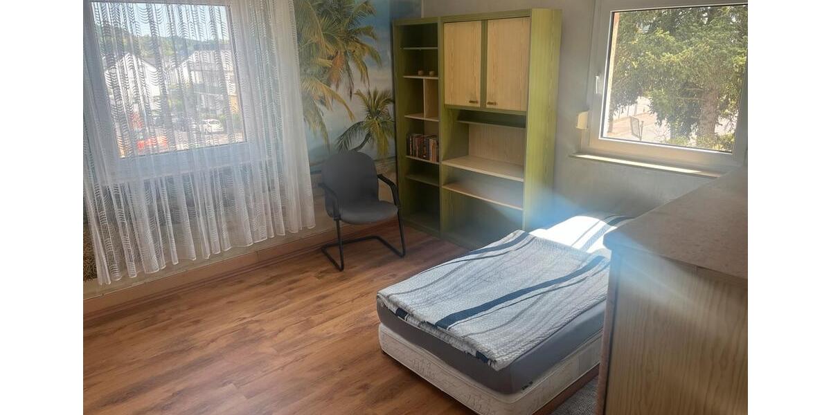 Doppelhaushälfte Kelkheim (Taunus) - 8 Zimmer, 210 m&sup2;, 650.000&euro; | Angebot:27233653