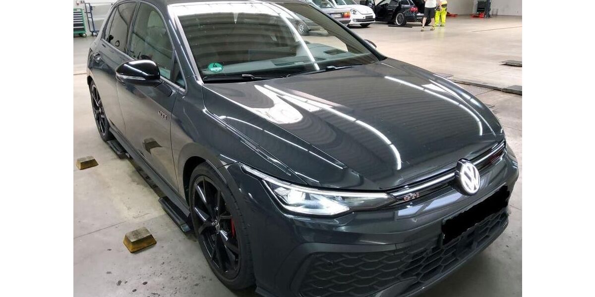VW Golf 19.963 km 30.480 &euro; Rüsselsheim 65428