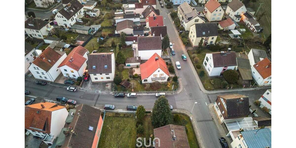 Einfamilienhaus Kelsterbach - 7 Zimmer, 141 m&sup2;, 699.000&euro; | Angebot:24698720