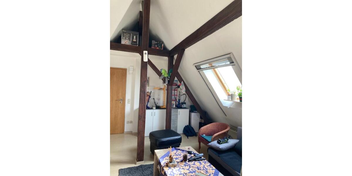 *** Gemütliche Dachgeschosswohnung mit Skylineblick *** 2.5 zimmer