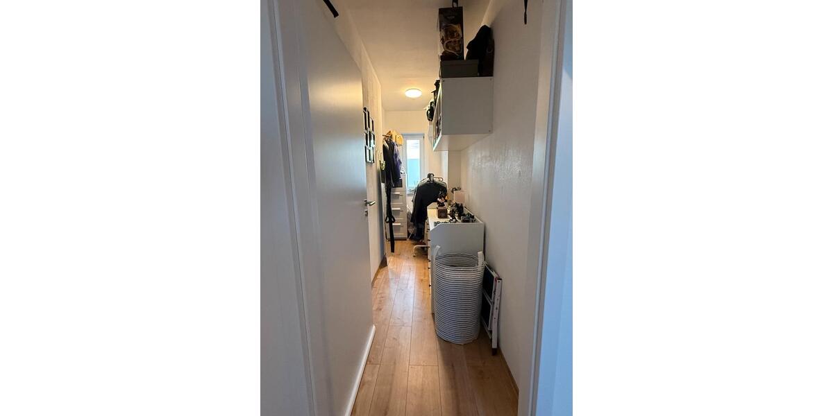 Etagenwohnung Frankfurt am Main Nied - 2.5 Zimmer, 67 m&sup2;, 860&euro; | Angebot:26084919