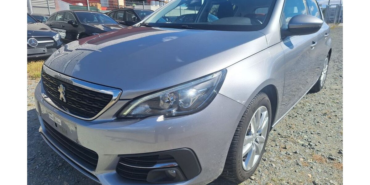 Peugeot 308 135.000 km 8.568 &euro; Kelkheim 65779