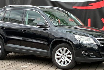 VW Tiguan 219.500 km 7.600 &euro; Mühlheim am main 63165