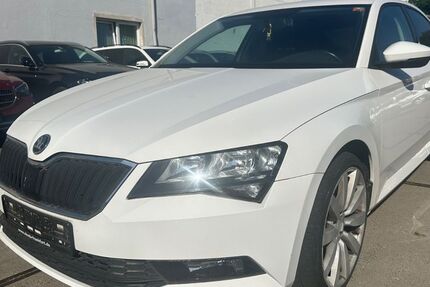 Skoda Superb 107.700 km 15.900 &euro; Hattersheim 65795