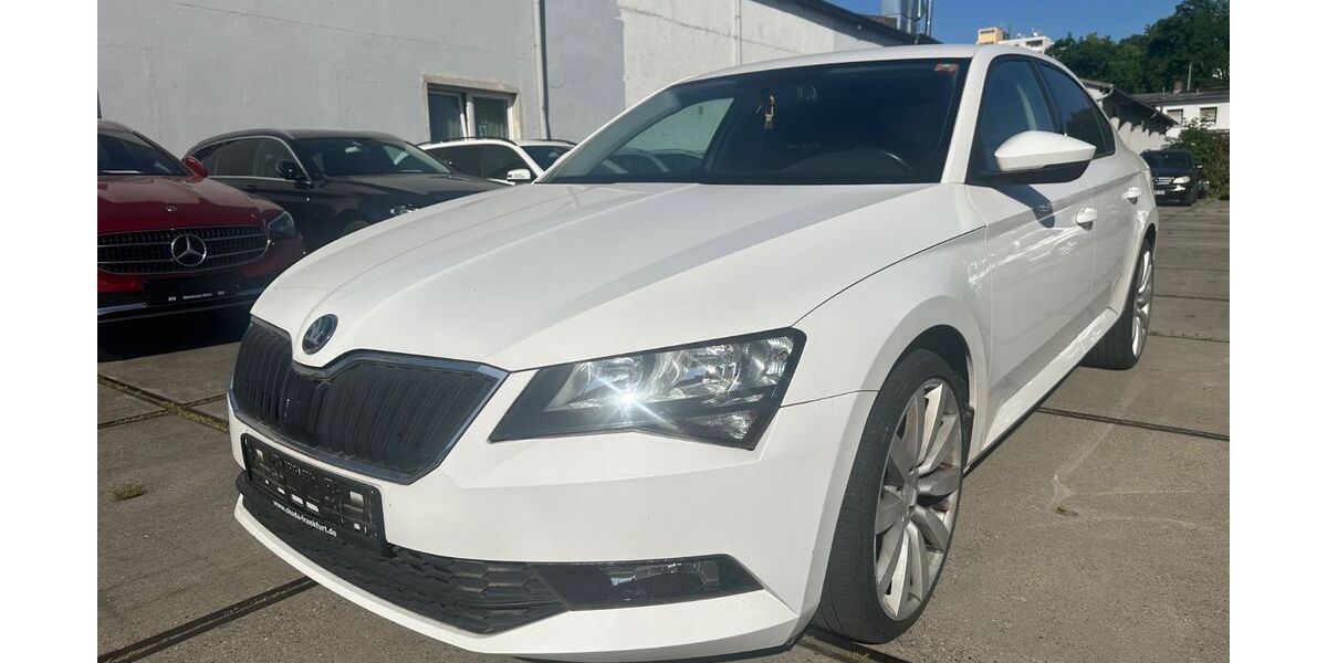 Skoda Superb 107.700 km 15.900 &euro; Hattersheim 65795
