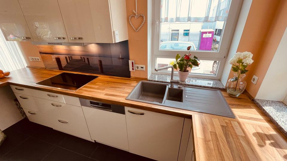 Exklusive 3-Zimmer Erdgeschosswohnung (141m²) Garten u. Terrasse 3 zimmer