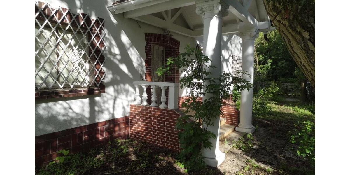 Haus am Park Frankfurt-Sossenheim 2300qm Grundst 14Z 450 qm Nutzf 14 zimmer