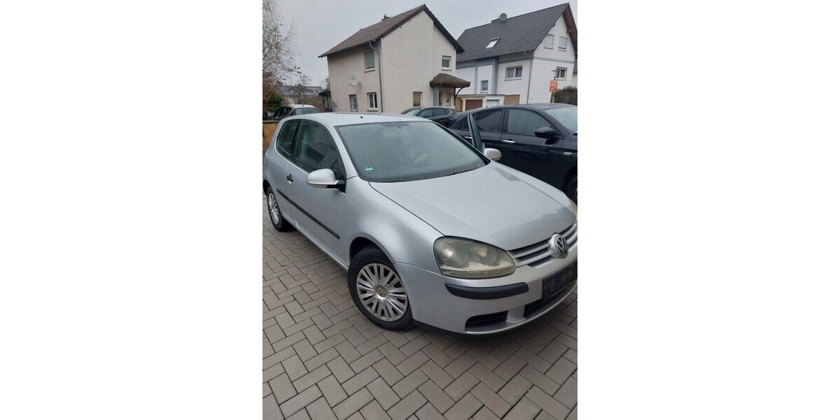 VW Golf 118.000 km 1.500 &euro; Niederdorfelden 61138