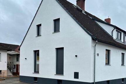 Haus Florstadt - 3.5 Zimmer, 100 m&sup2;, 1.250&euro; | Angebot:25441074