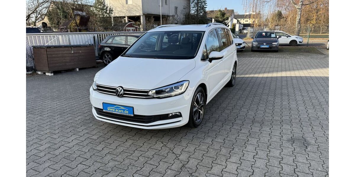 VW Touran 150.985 km 18.490 &euro; Egelsbach 63329