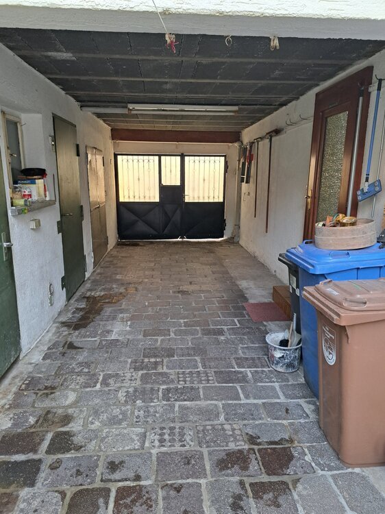 Flörsheim-OT, EFH + Nebengeb. 9 zimmer