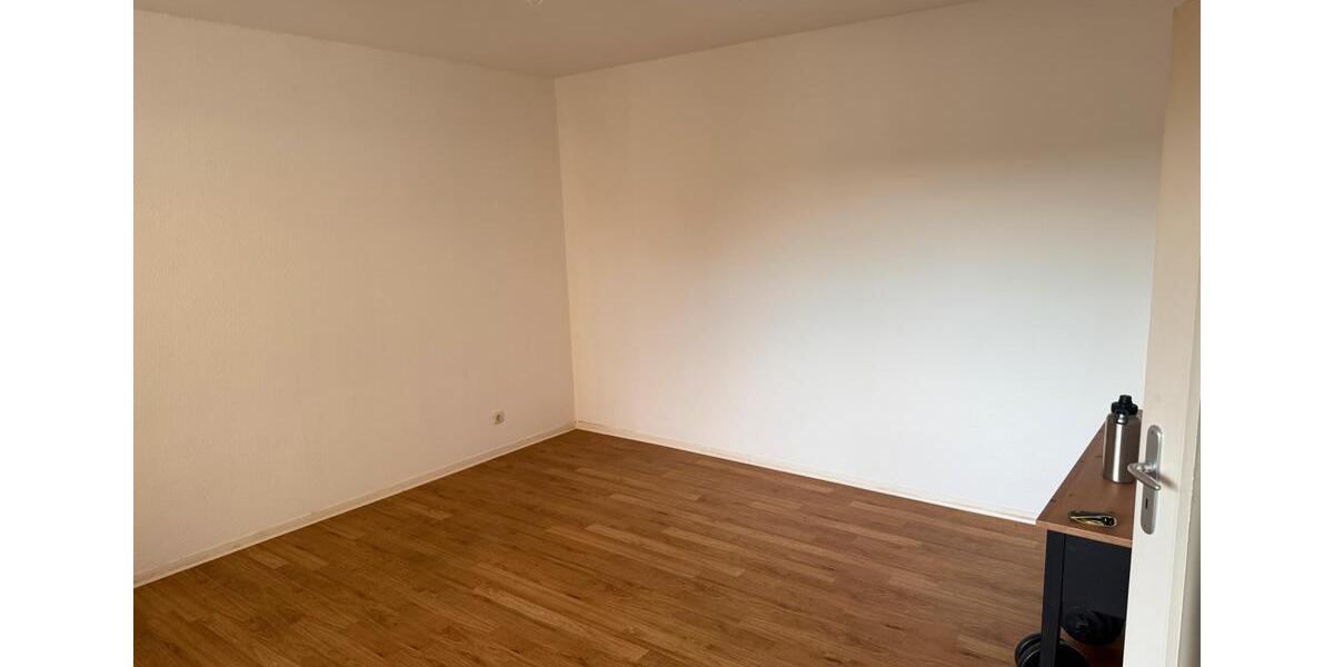 3-Zimmer Wohnung mit Balkon im 3. OG in Frankfurt-Schwanheim 3 zimmer