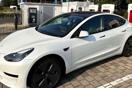 Tesla Model 3 50.000 km 25.500 &euro; Frankfurt 60599