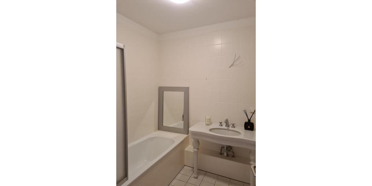 Helle 2-Zimmer-Wohnung in Frankfurt Sachsenhausen inkl Stellplatz 2 zimmer