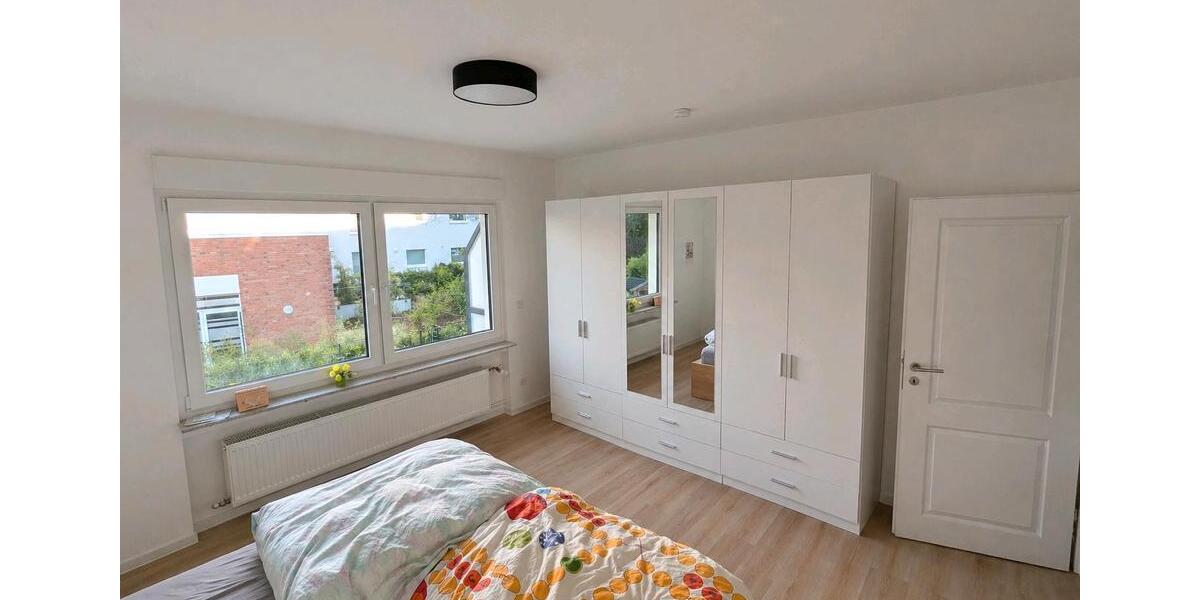 Etagenwohnung Frankfurt am Main Ginnheim - 3 Zimmer, 90 m&sup2;, 1.485&euro; | Angebot:26537438
