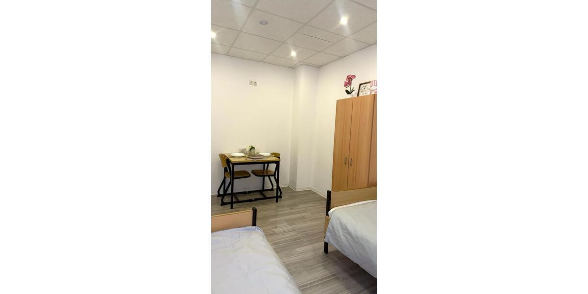 Erdgeschoßwohnung Hochheim am Main - 4 Zimmer, 80 m&sup2;, 100&euro; | Angebot:24703218