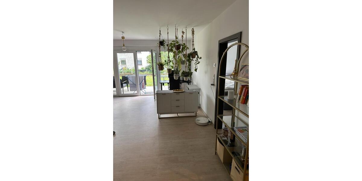 Möblierte 2 Zimmer Wohnung mit Terasse zur Untermiete 2 zimmer