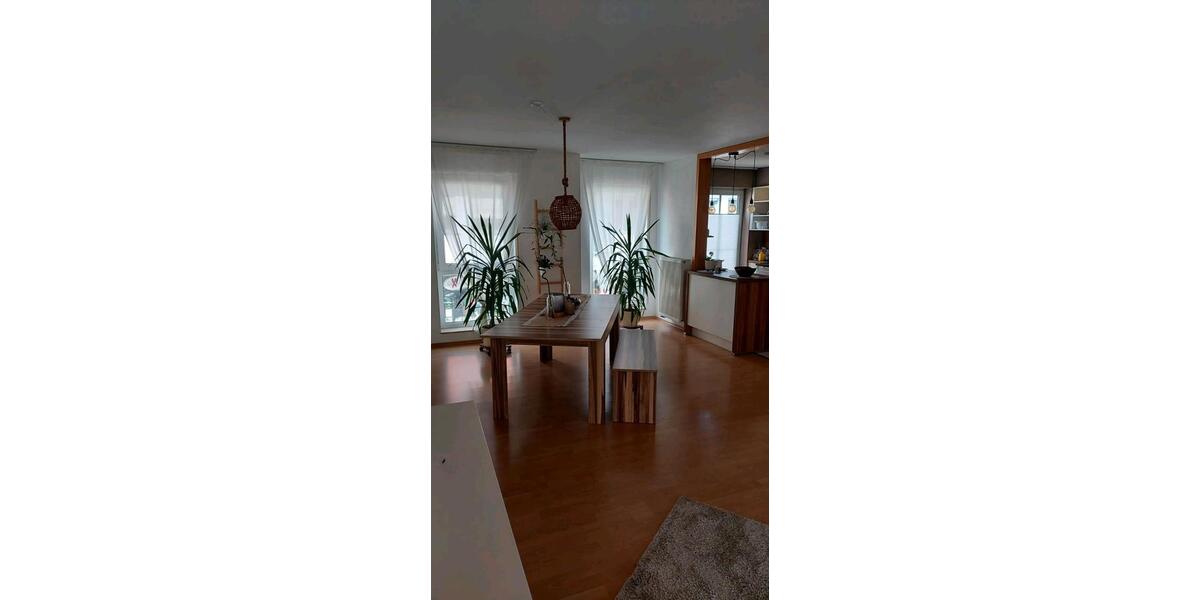 Etagenwohnung Alzenau - 3 Zimmer, 92 m&sup2;, 900&euro; | Angebot:26136163