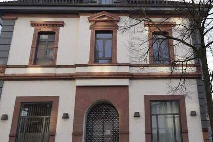 Renovierte 3-Zimmer-Wohnung in zentraler Lage mit guter Anbindung 3 zimmer