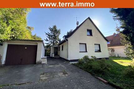Haus Frankfurt am Main Sossenheim - 7 Zimmer, 137 m&sup2;, 3.900&euro; | Angebot:26104729