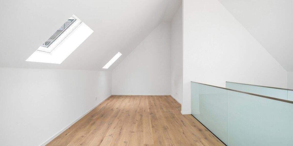 Doppelhaushälfte Frankfurt am Main Ostend - 6 Zimmer, 231 m&sup2;, 1.945.000&euro; | Angebot:25689510