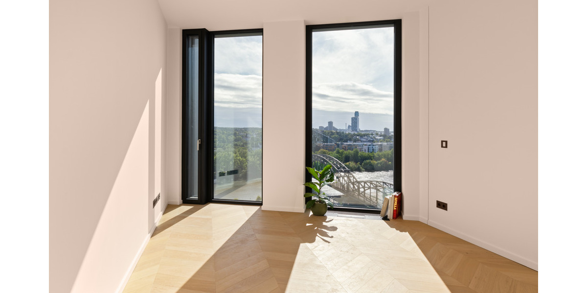 Etagenwohnung Frankfurt am Main Ostend - 3 Zimmer, 121 m&sup2;, 4.000&euro; | Angebot:25690816