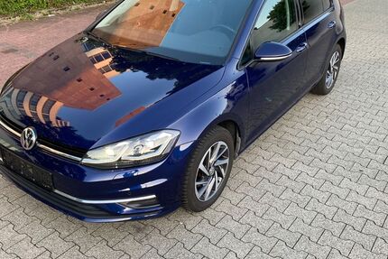 VW Golf 144.000 km 16.990 &euro; Frankfurt am Main 60389