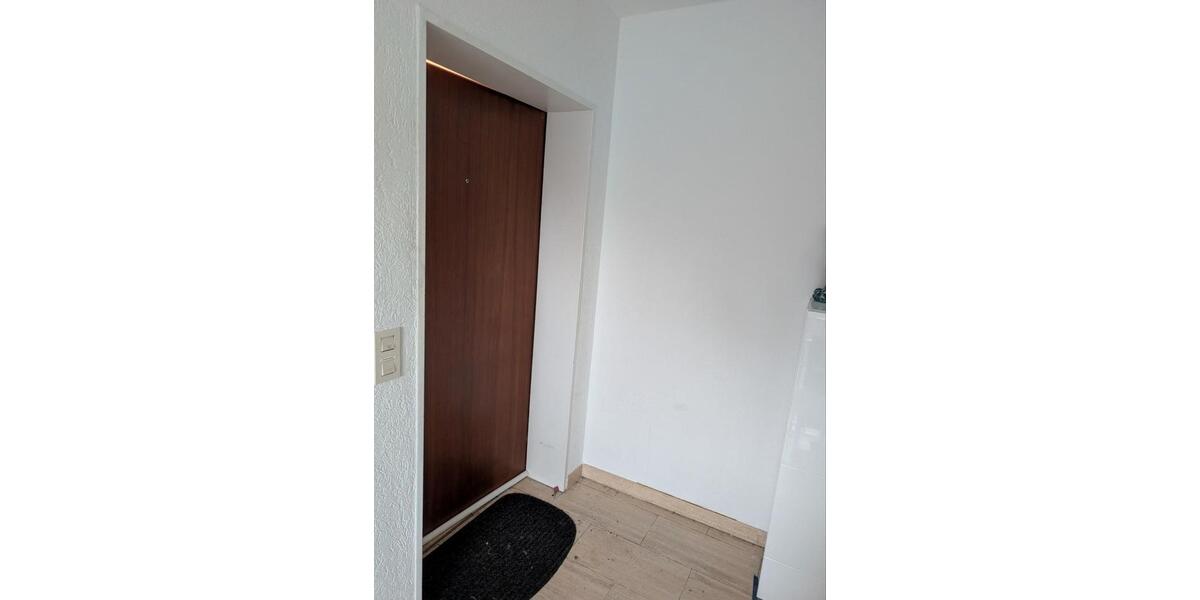 Dachgeschoßwohnung Wöllstadt - 2.5 Zimmer, 59 m&sup2;, 870&euro; | Angebot:26521824