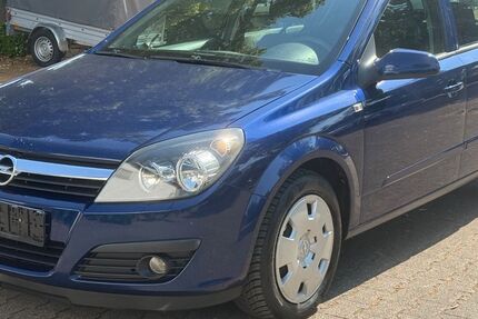 Opel Astra 136.000 km 2.880 &euro; Rüsselsheim 65428