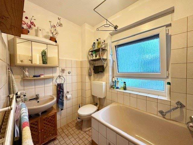 Mehrfamilienhaus, Wohnhaus Griesheim - 9 Zimmer, 193 m&sup2;, 645.000&euro; | Angebot:25690879