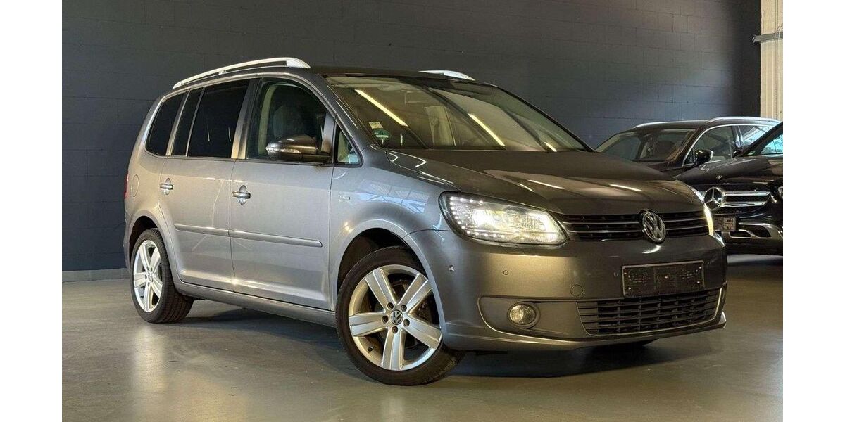 VW Touran 211.800 km 6.390 &euro; Maintal 63477